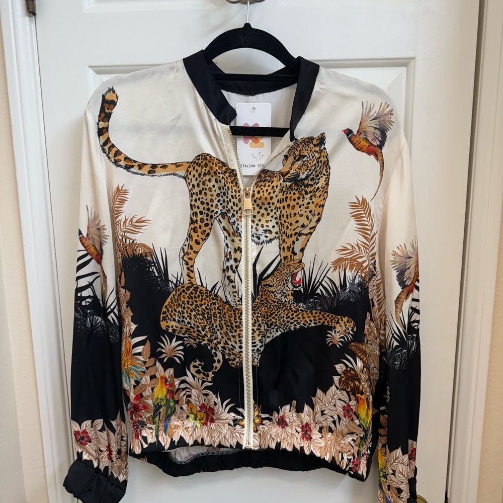 Stylish Italian Animal Print Women's Jacket